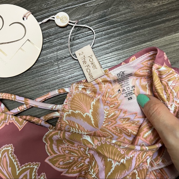 NWT P2F Women's Swim Bikini Bottom ONLY size xs floral ruffled - Picture 2 of 7